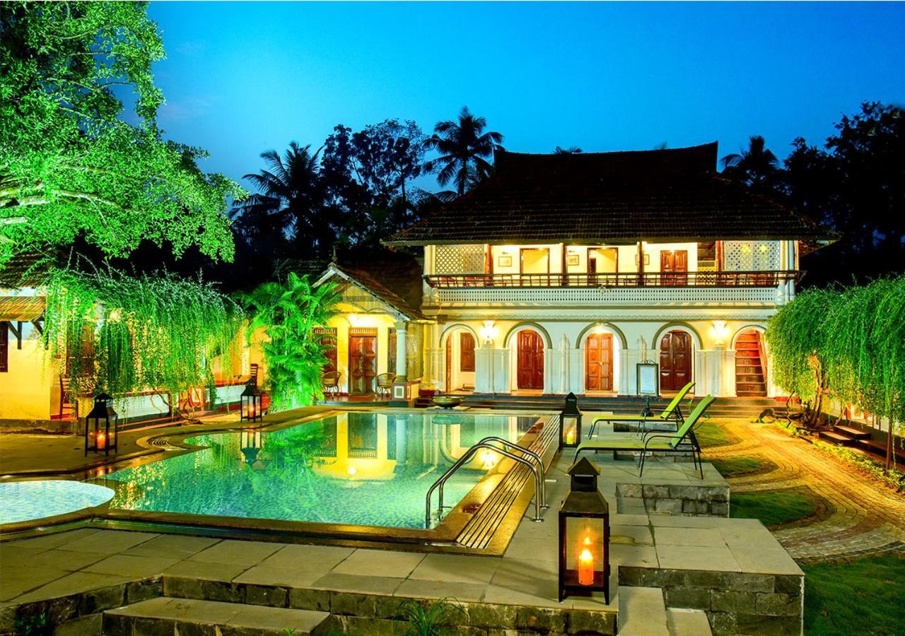 Kumarakom Tharavadu - A Heritage Hotel, Kumarakom Exteriör bild
